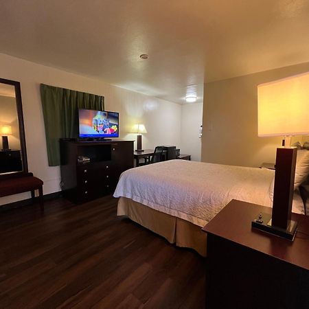 Riverside Motel Ванкувер Экстерьер фото